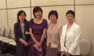 ヤンジンさんと望月、近藤、田川の皆さん