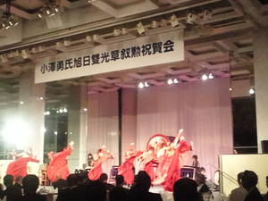 和太鼓「タオ」のグループの演奏風景