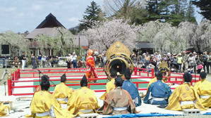 角館の「神楽」と「雅楽｝