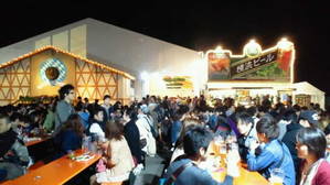 赤レンガ倉庫のビール祭り
