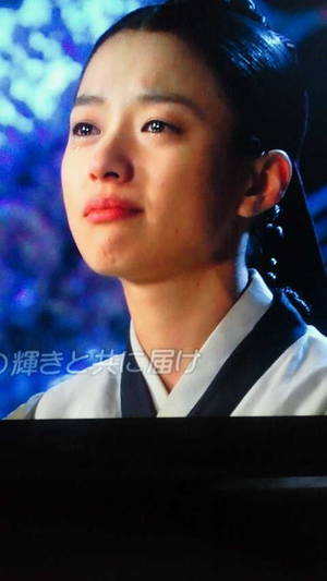 テレビの画像から「ハン・ヒョジュ」さん
