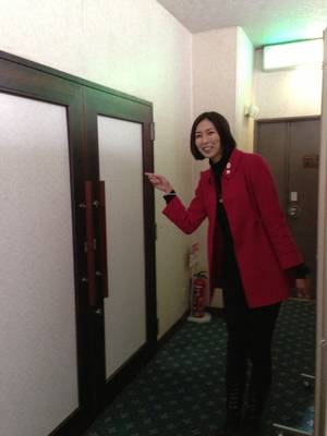 ホテルジュラクの二階会場入り口